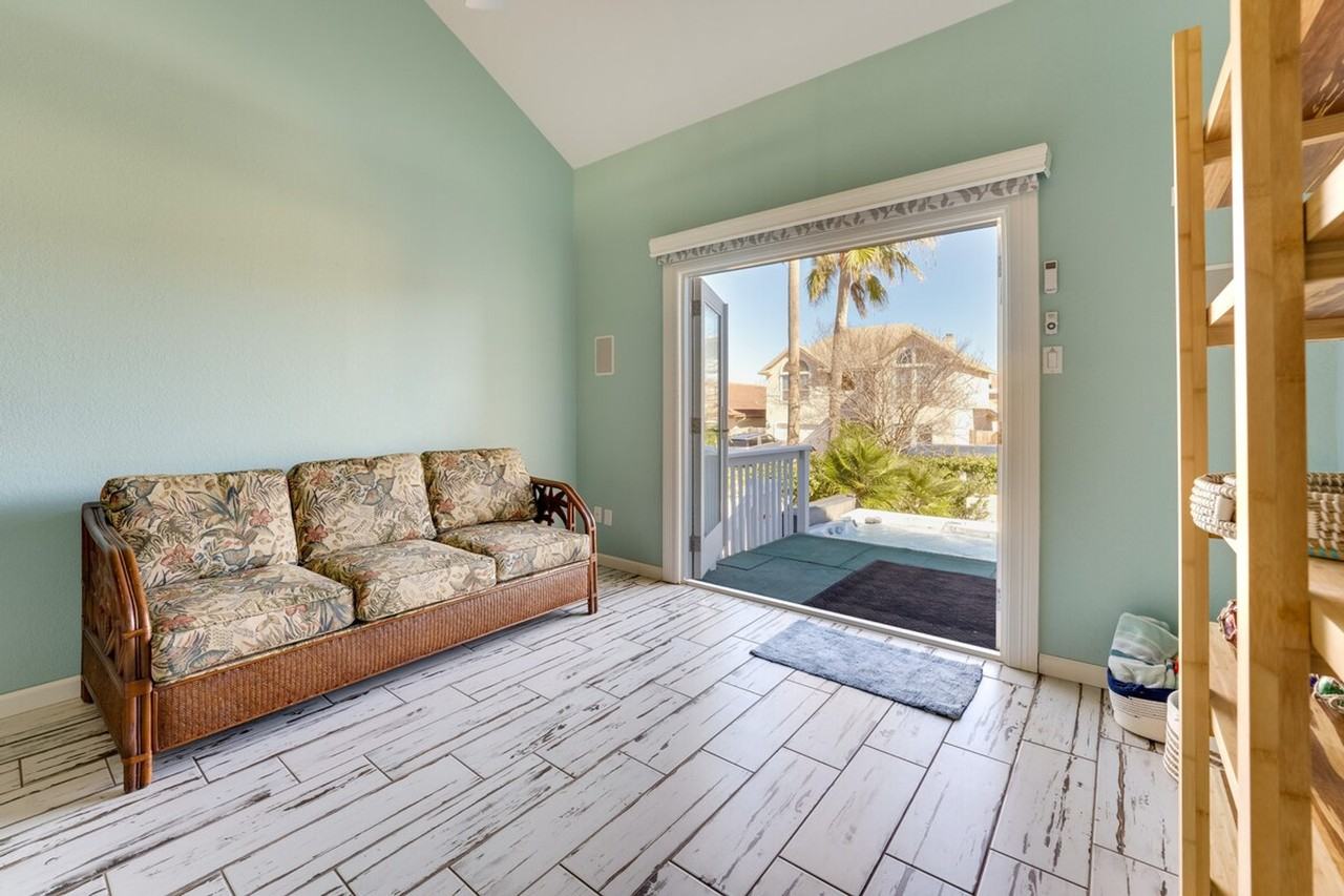 15237 Isabella Ct #1386068P - Photo 2 of 38