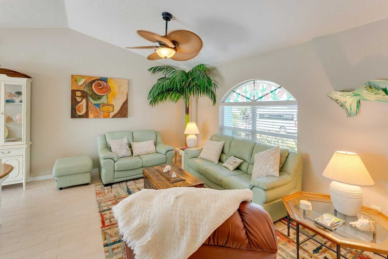 1439 Mohawk Rd #1385790P - Photo 4 of 40