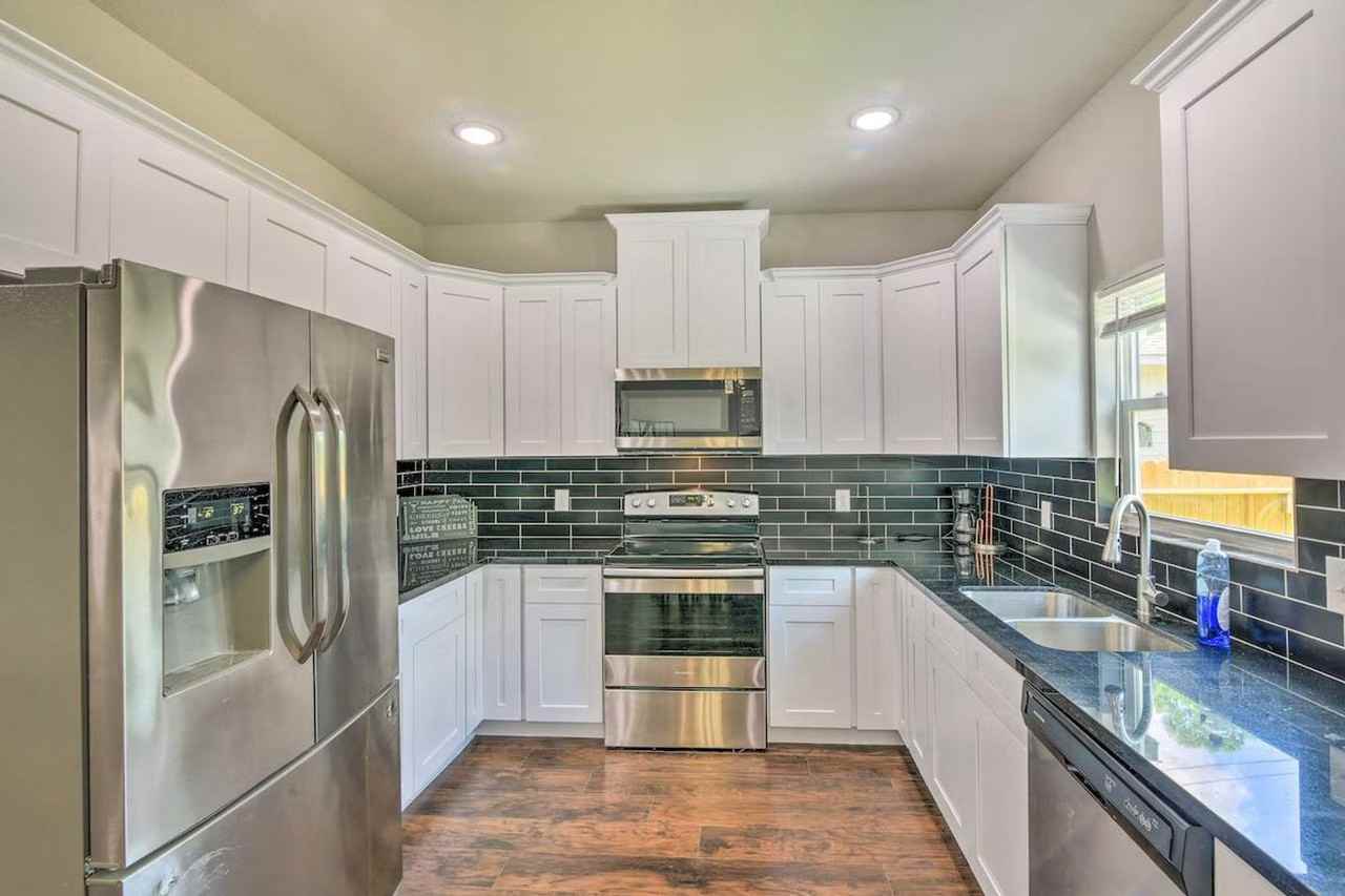3510 Oleander Ave #1386114P - Photo 2 of 30