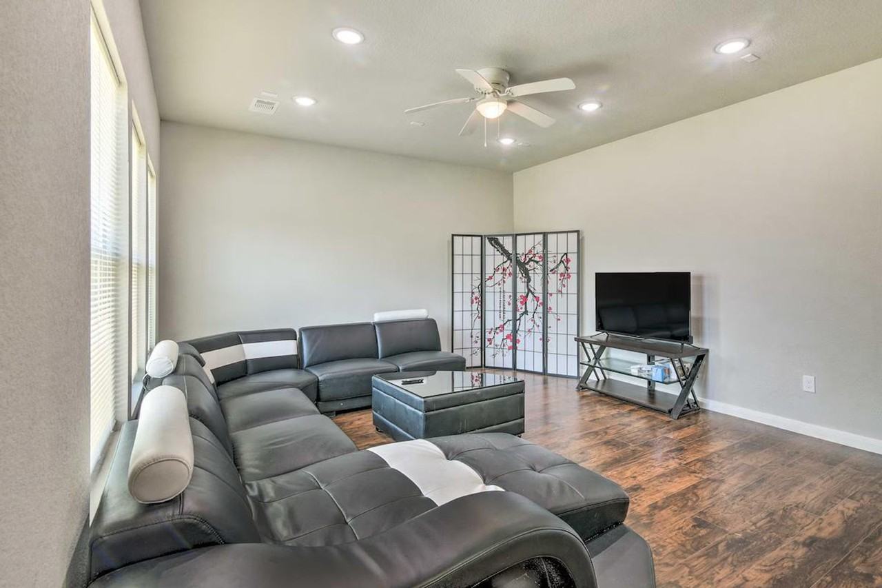 3510 Oleander Ave #1386114P - Photo 6 of 30