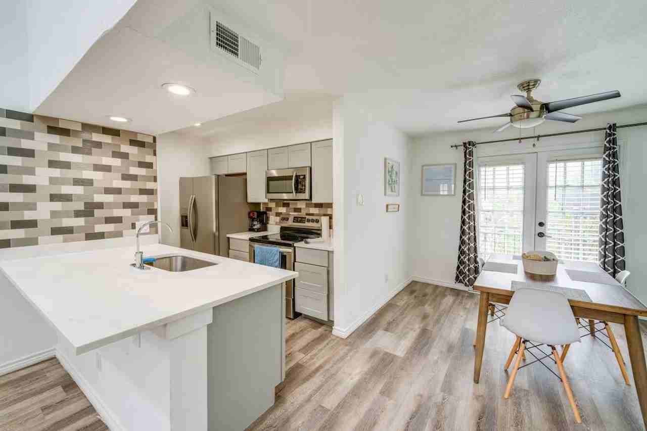 Phoenix Dr #1386187P - Photo 3 of 24