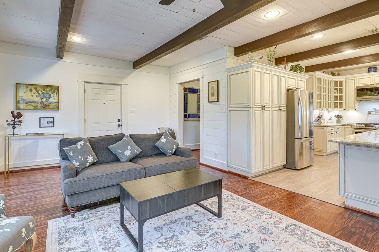 5313 Palm Dr #1385857P - Photo 3 of 39