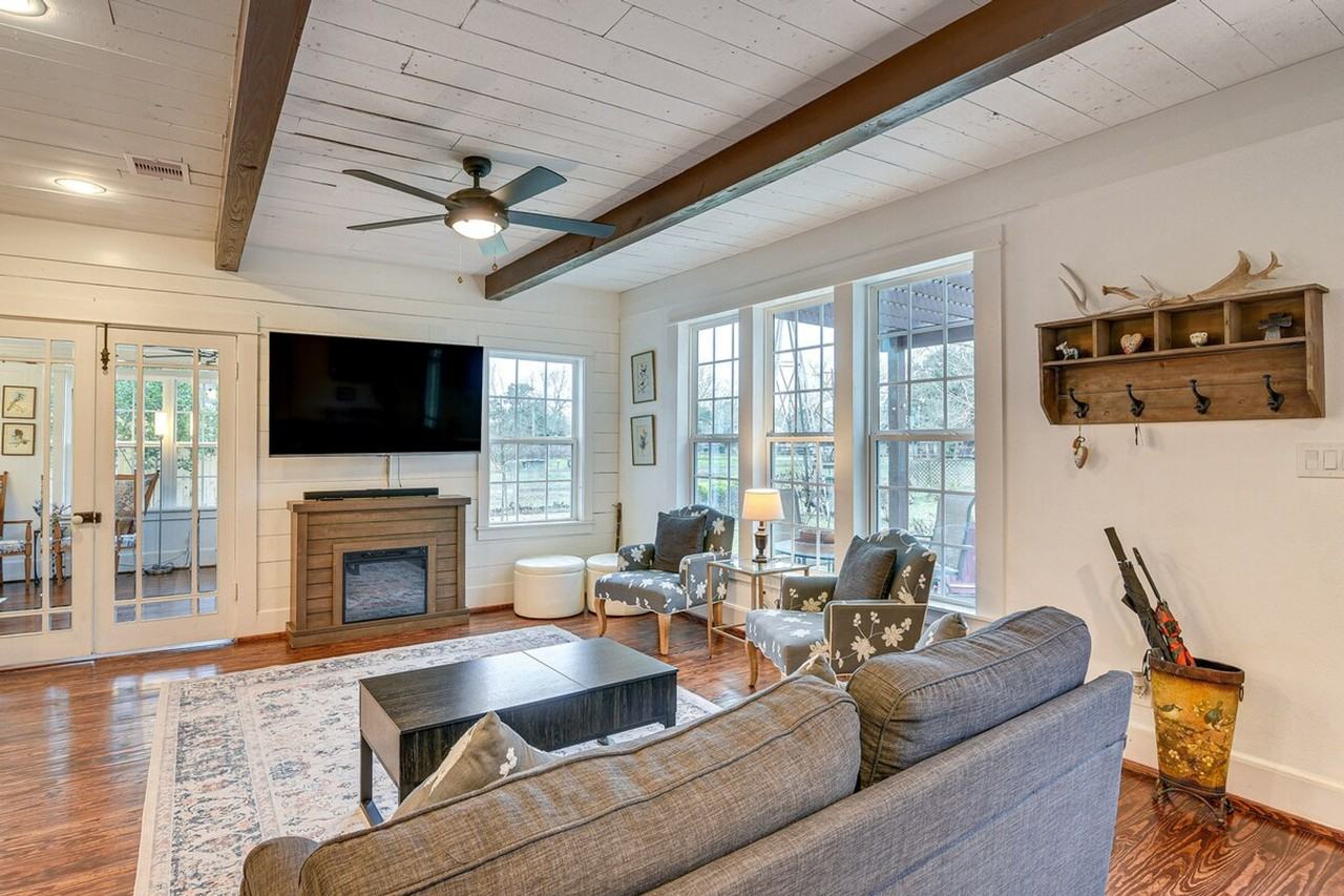 5313 Palm Dr #1385857P - Photo 5 of 39