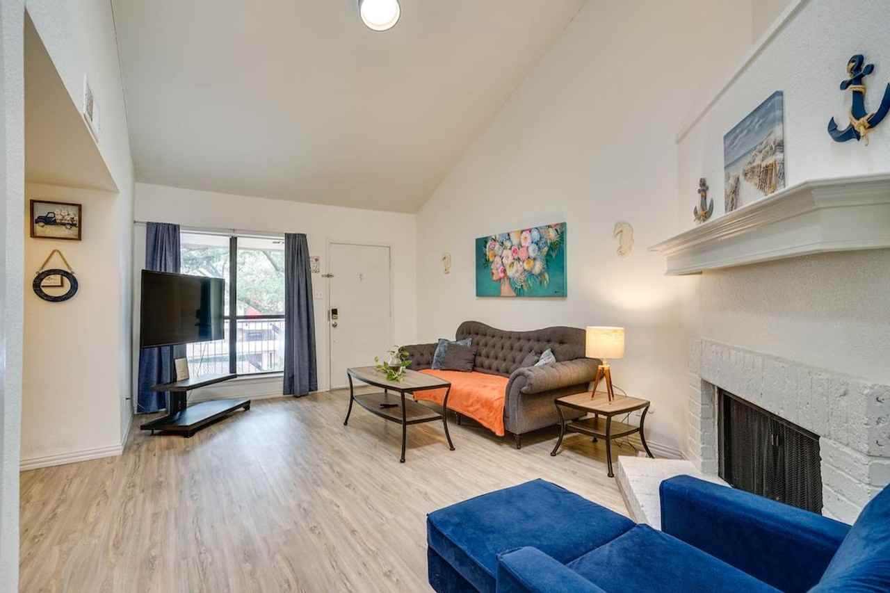 6648 E Lovers Ln #1385662P - Photo 2 of 23