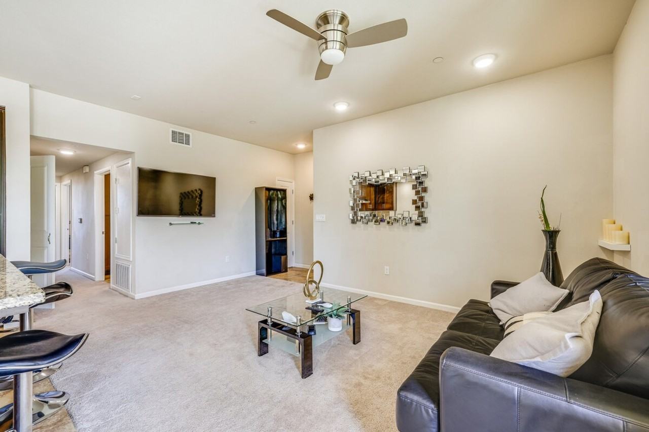 140 Ivy Ave #1386212P - Photo 3 of 28