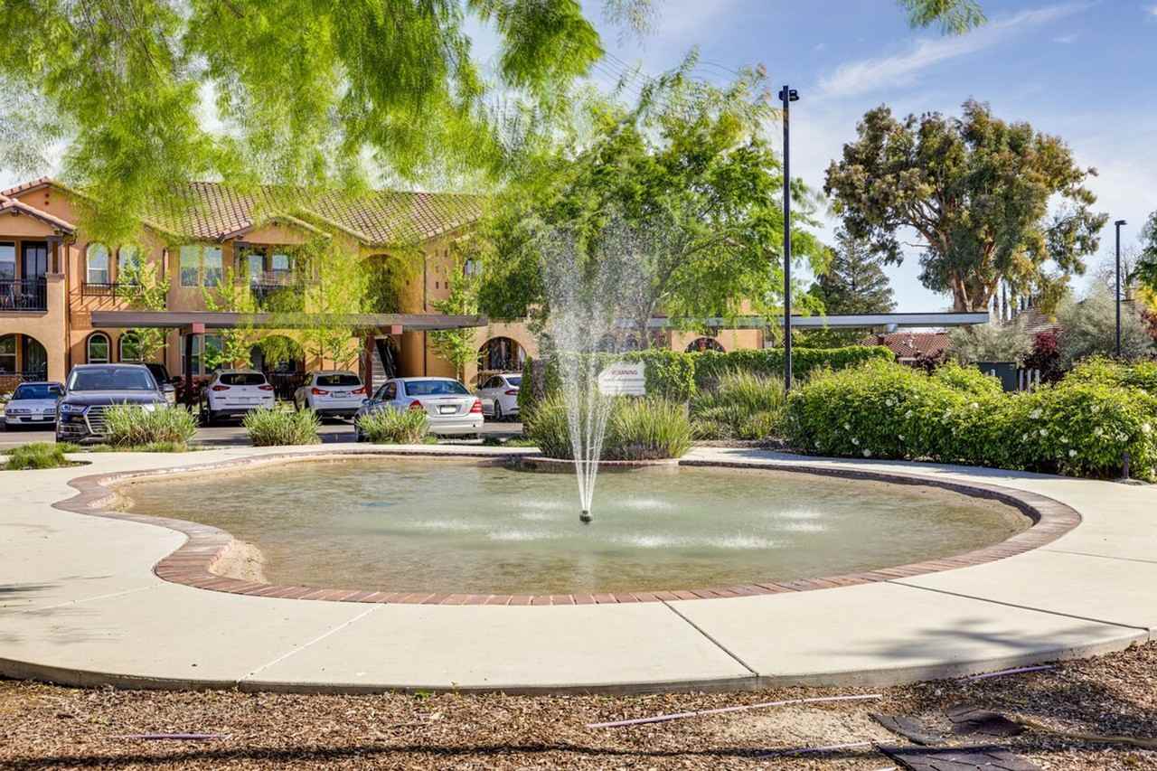 140 Ivy Ave #1386212P - Photo 6 of 28