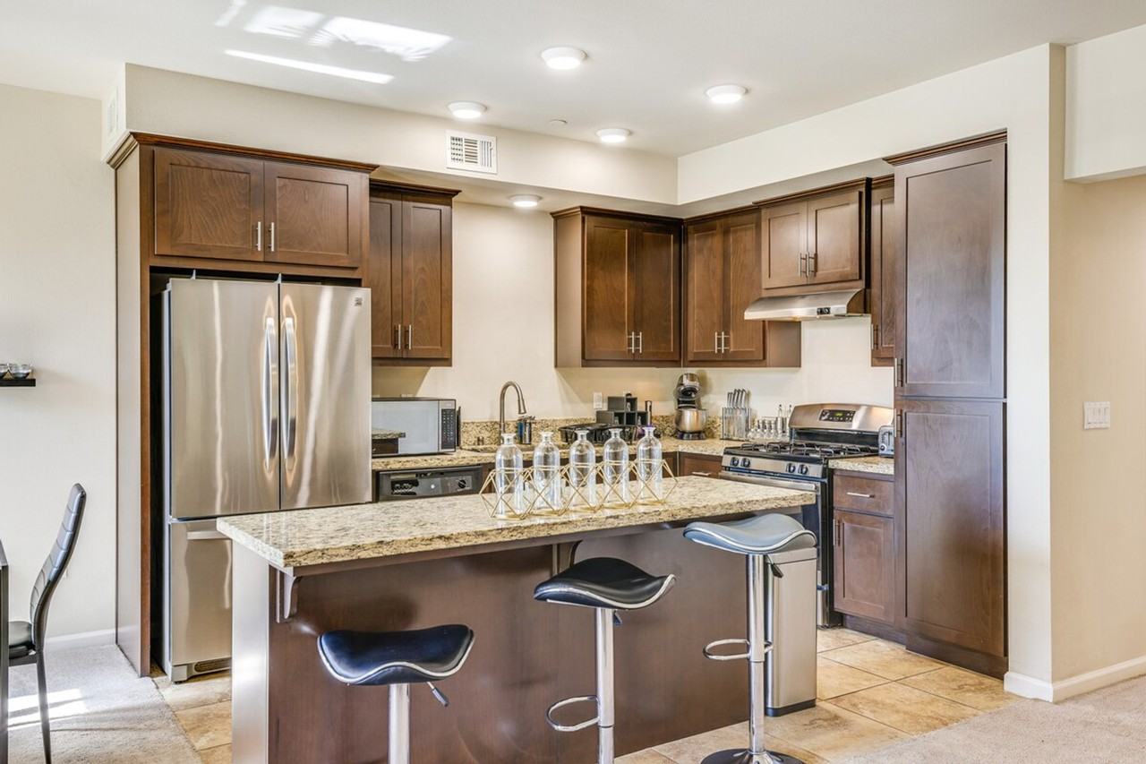140 Ivy Ave #1386212P - Photo 7 of 28
