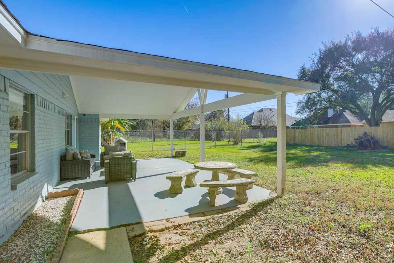 8020 Botany Ln #1385699P - Photo 3 of 27