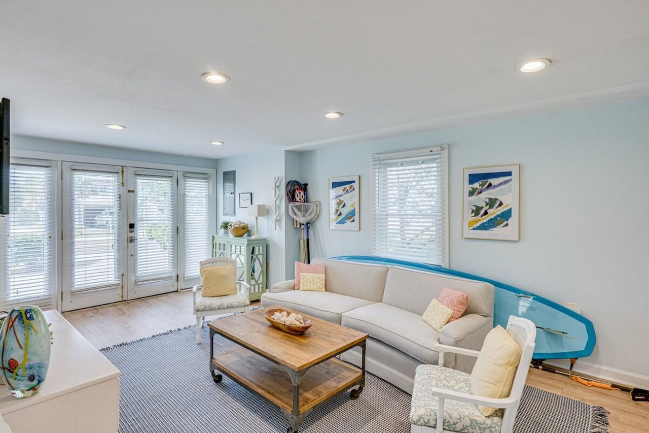 1718 S Fletcher Ave #1385761P - Photo 5 of 39