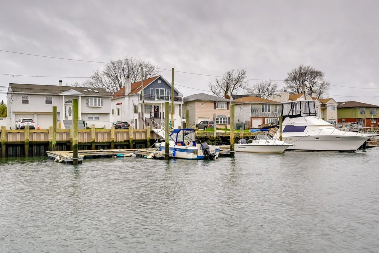 1017 California Pl S #1300282P - Photo 3 of 27