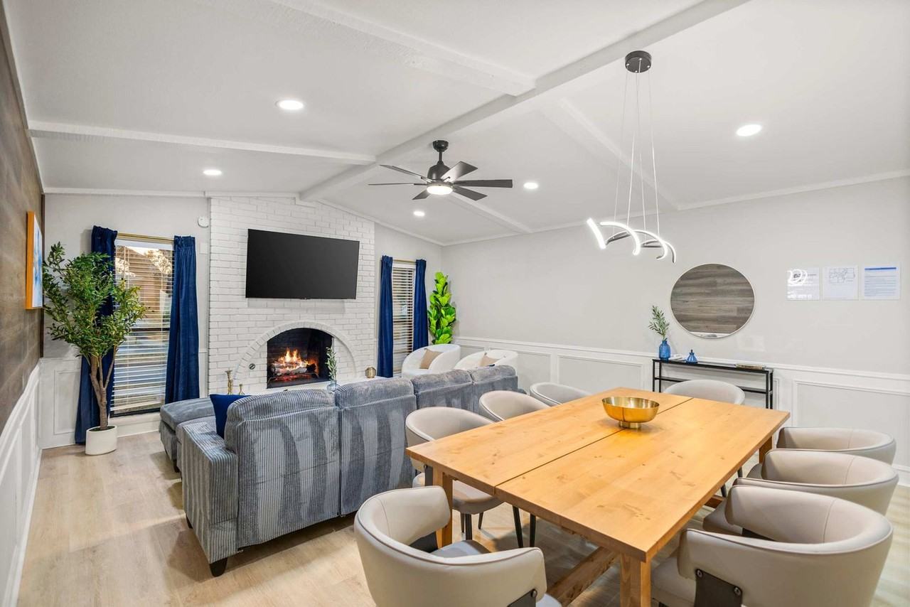 3410 Country Club Dr #1466126P - Photo 2 of 37