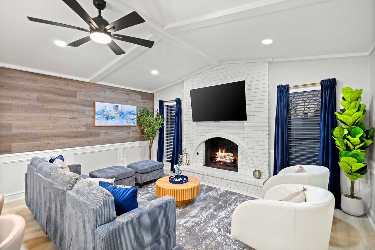 3410 Country Club Dr #1466126P - Photo 4 of 37