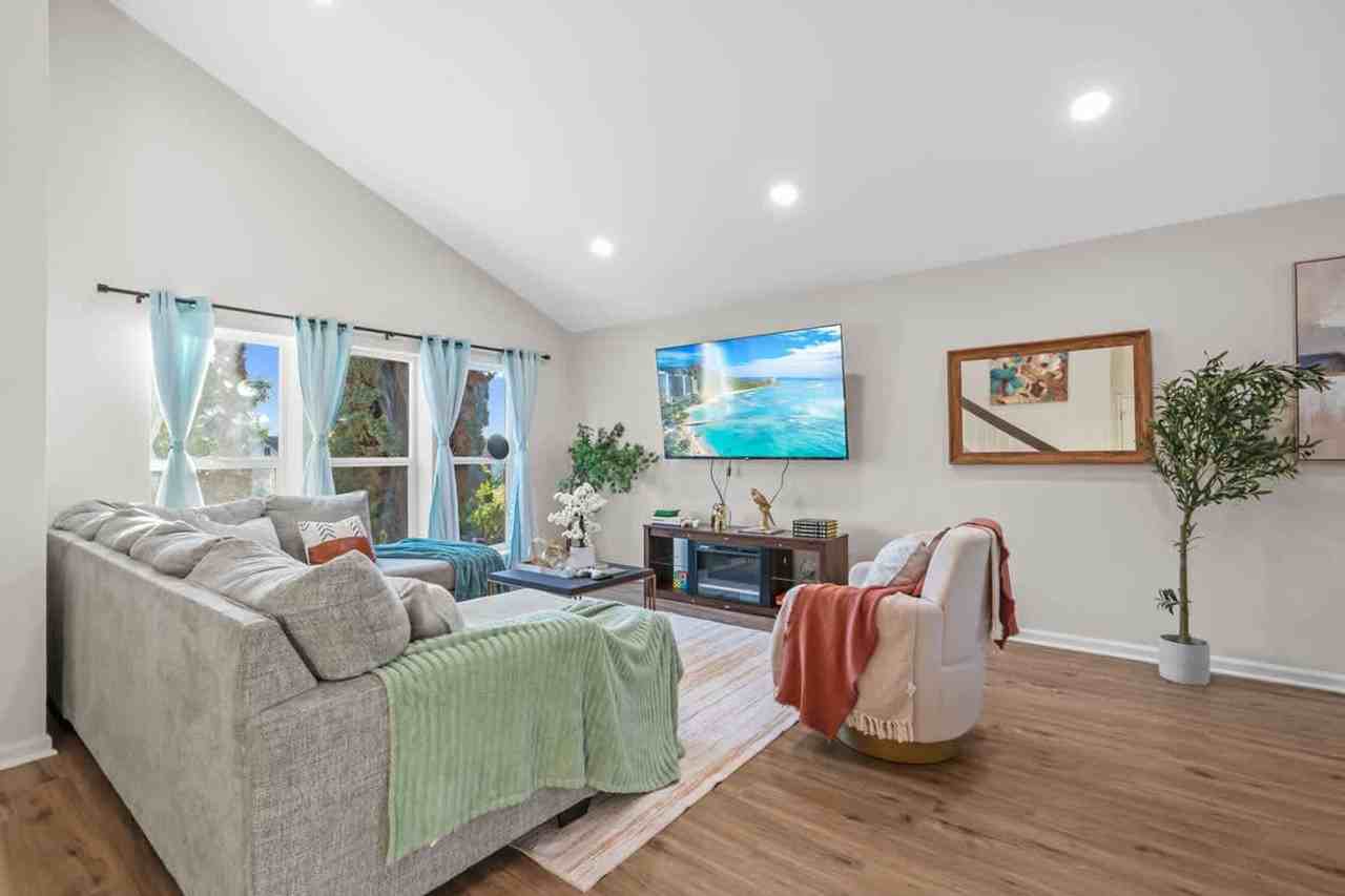 13737 Via Tres Vis #1465003P - Photo 3 of 50