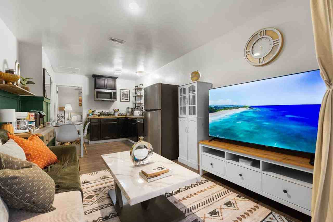 5551 Churchward St #1465017P - Photo 3 of 40