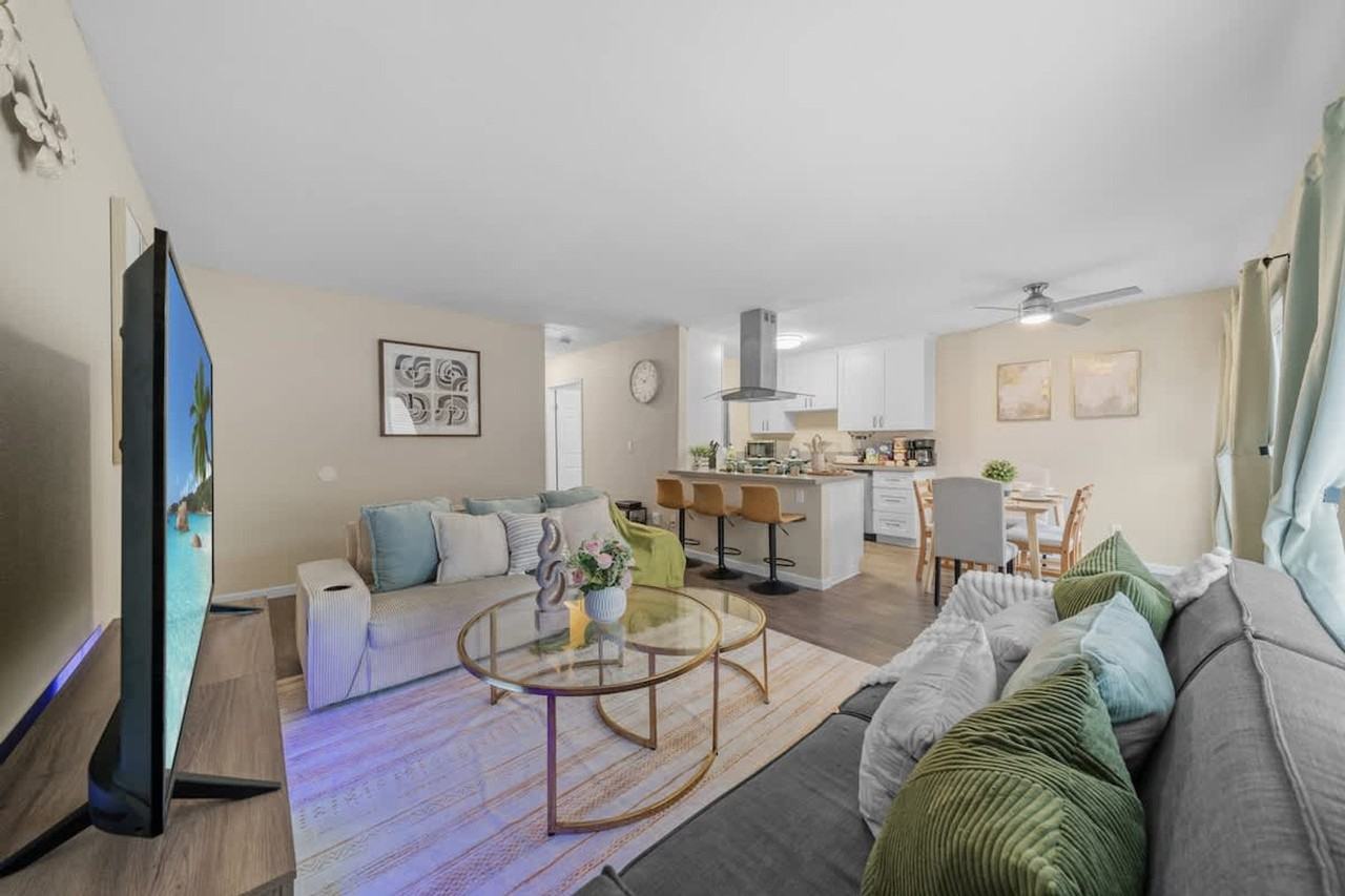 9504 Carroll Canyon Rd #1465015P - Photo 3 of 33