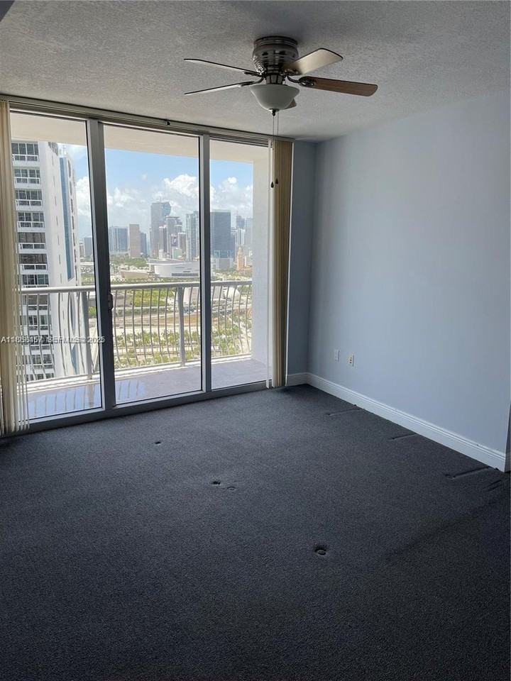 1750 North Bayshore Drive #3504 - Photo 6 of 6