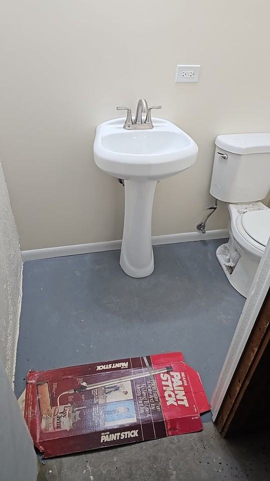 1116 W. 94th St. - Photo 2 of 8