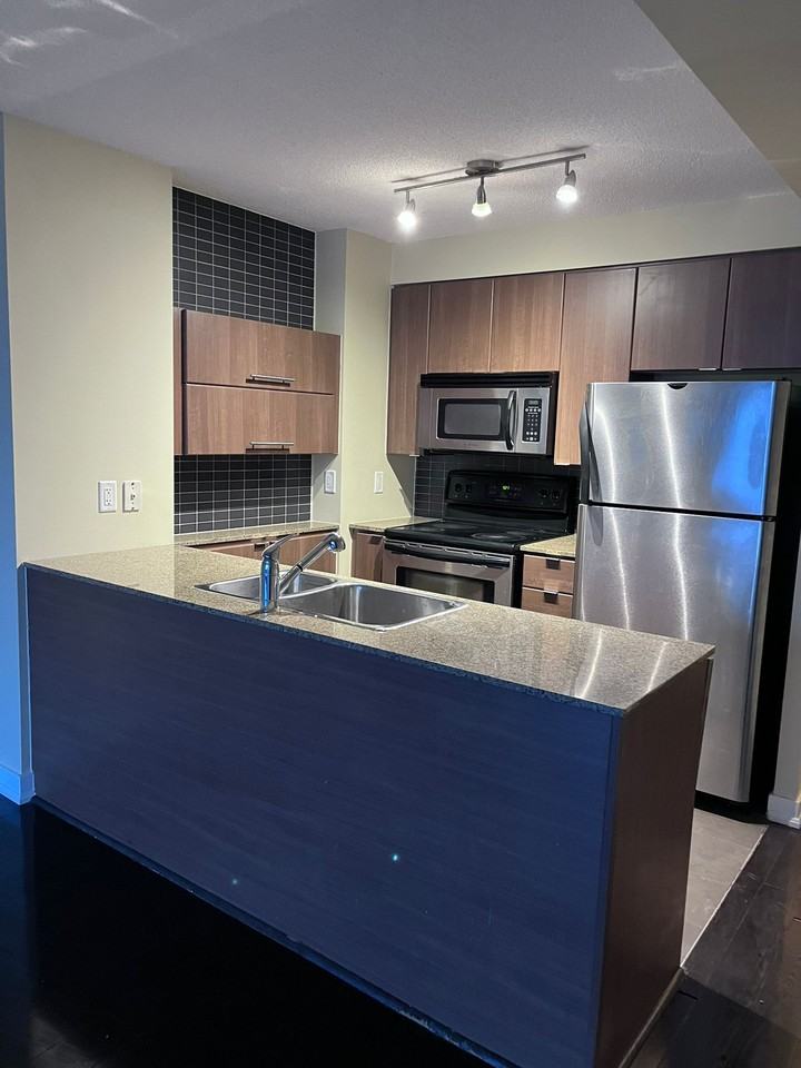 11 Brunel Court #211 - Photo 7 of 21