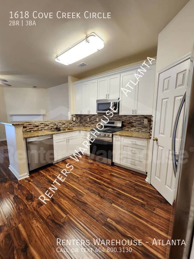 1618 Cove Creek Cir - Photo 3 of 26