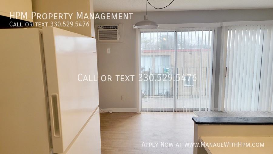 725 E Waterloo Rd #F - Photo 3 of 8