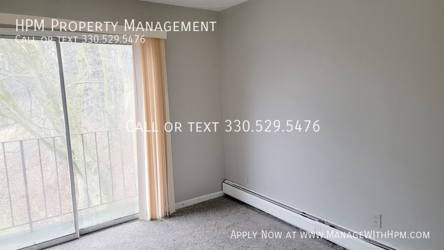 725 E Waterloo Rd #F - Photo 5 of 8