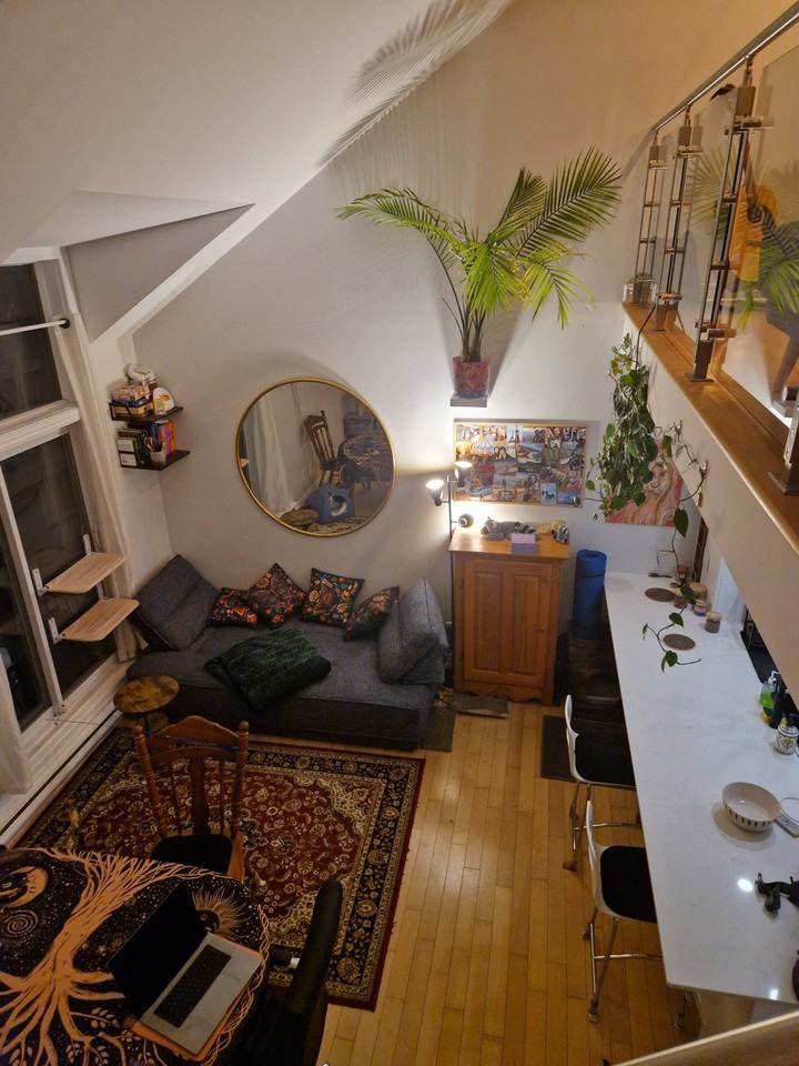 1081 Rue Saint-André - Photo 2 of 21