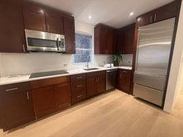 featured image of E 240th St