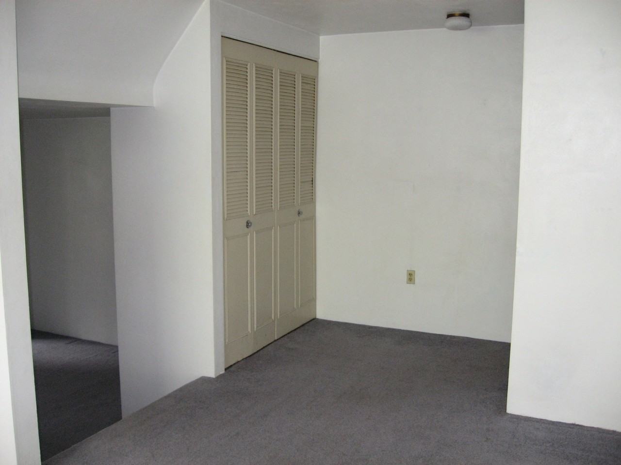 900 Park Avenue #38 - Photo 5 of 9