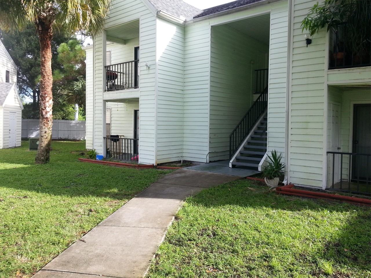 2035 S 26th St - Photo 3 of 16