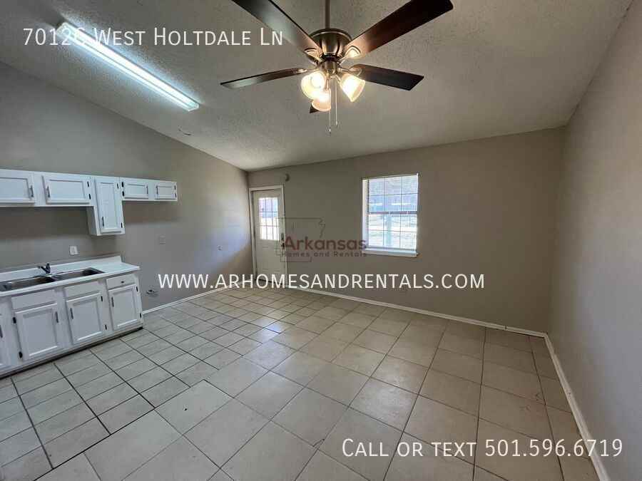 7012C W Holtdale Ln - Photo 3 of 7