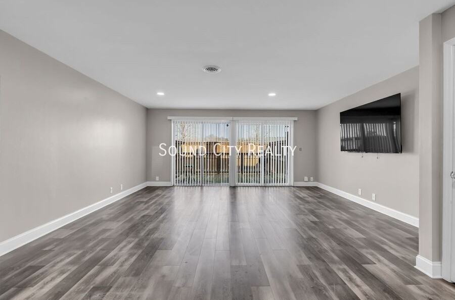 403 Raintree Pl - Photo 5 of 23