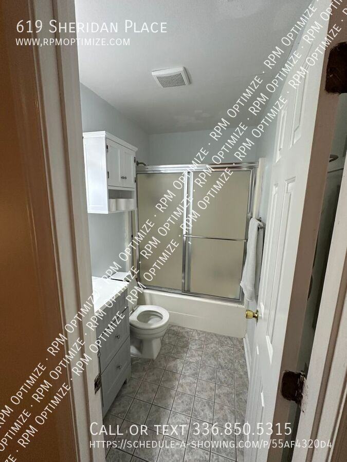 619 Sheridan Pl - Photo 7 of 20