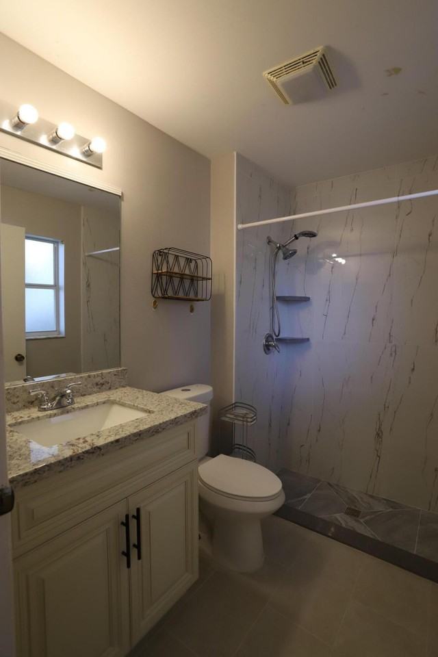 421 Cypress Way W #421 - Photo 3 of 15