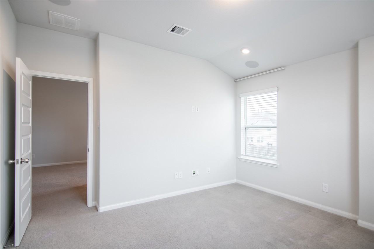 3114 Trishelle Ct #3114 - Photo 4 of 34