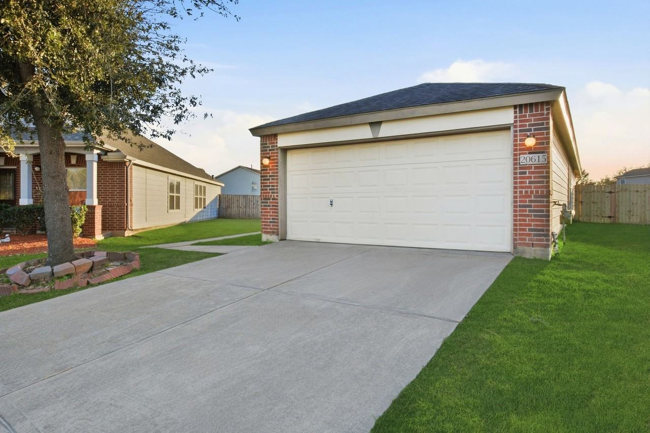 20615 Moonrise River Ln #20615 - Photo 2 of 32