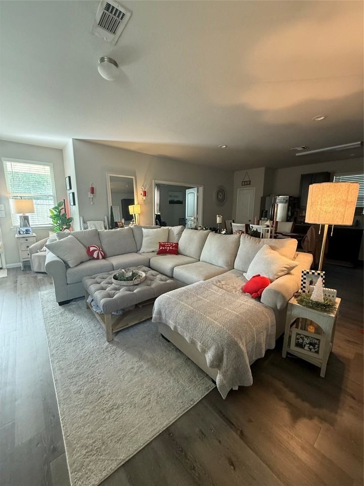 25396 Grotto Falls Ln #25396