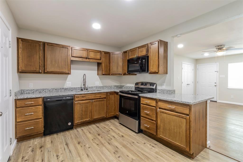4714 Old Benbrook Rd #4714 - Photo 3 of 15