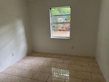 910 1/2 Oak St #910 - Photo 1 of 1