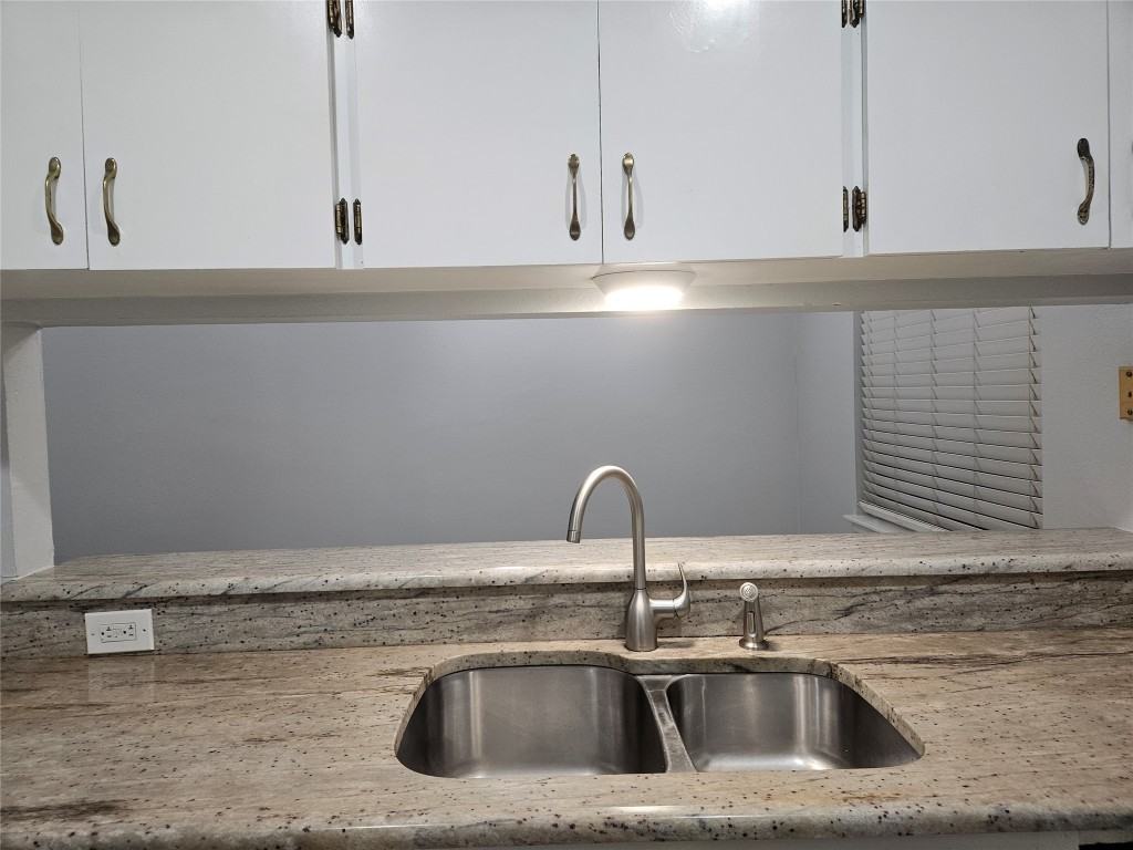 2305 Cottonwood Dr #2305B - Photo 2 of 21