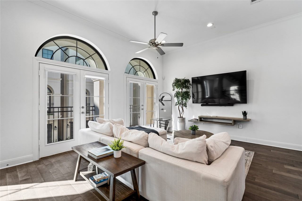 3319 Beverly Forest Dr #3319