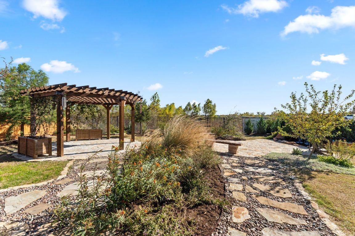 7219 Auburn Blaze Ln #7219 - Photo 3 of 25