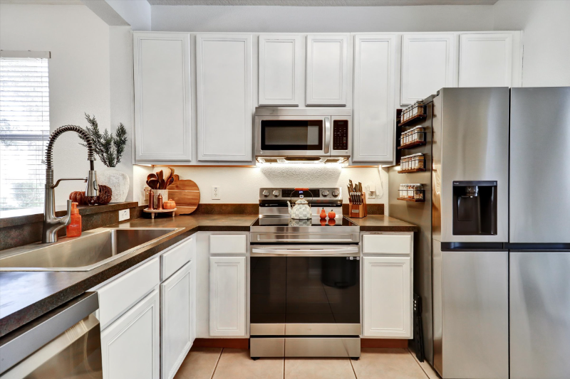 2761 Retreat View Cir - Photo 5 of 38