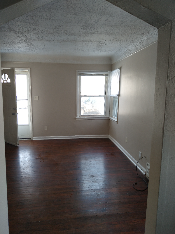 13972 Marshall Ave - Photo 2 of 16