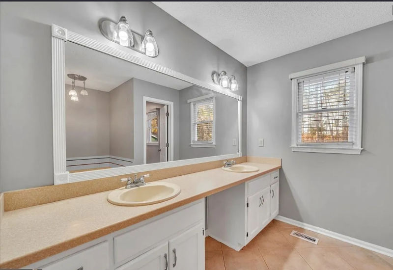 1570 Johnson Rd - Photo 7 of 14