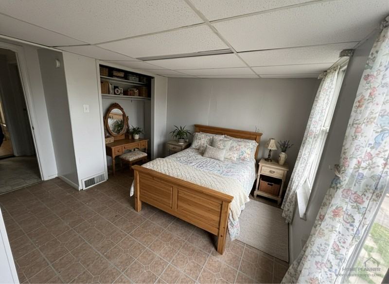 1112 Lenox Ave #2F - Photo 3 of 10