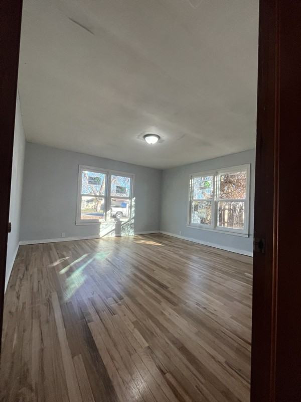 216 Pine St - Photo 3 of 12