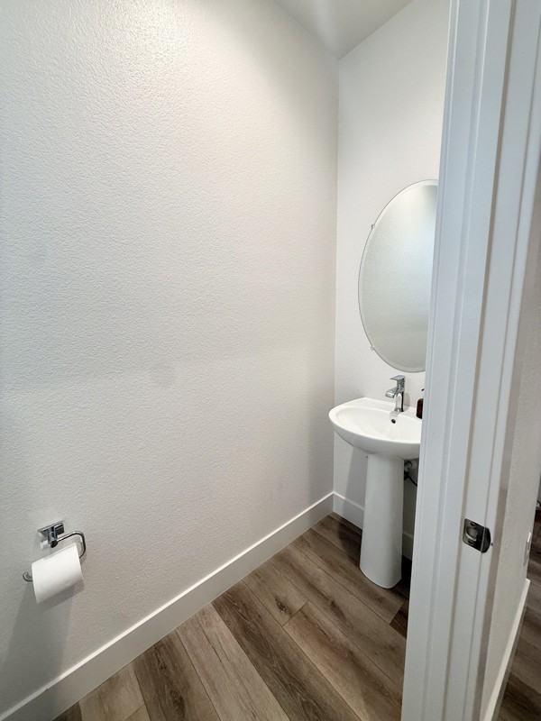 1287 Grove St - Photo 7 of 11