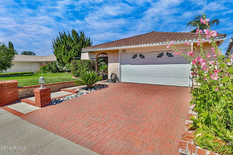 2245 Parker Ct - Photo 2 of 26