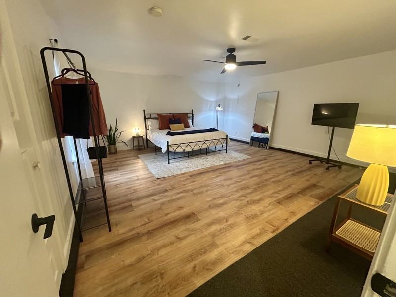 2002 Oak Creek Ct - Photo 2 of 16