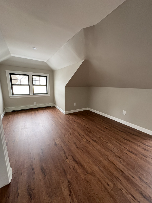 1 Everett St - Photo 3 of 18